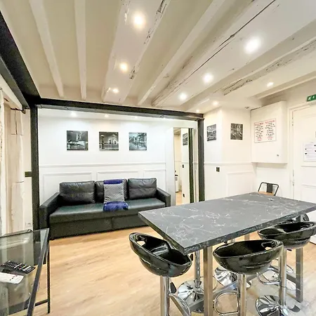 93 - Luxury Flat In Le Marais Parijs